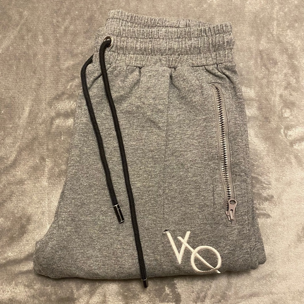 Vanquish Joggers